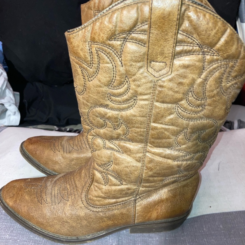 cowgirl boots